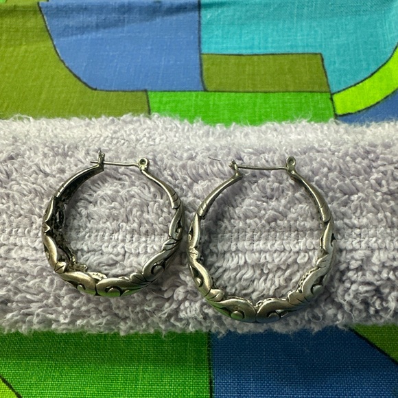 Sterling Silver 1” Filigree Pierced Ear Hoop Earrings .925 - Picture 7 of 9